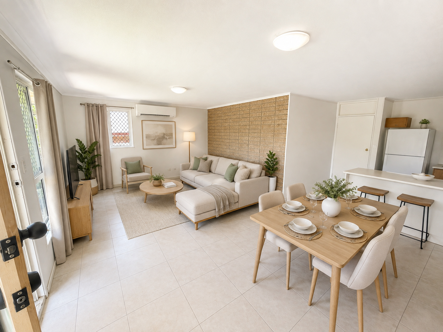 Living & dining at 74 Smiths Road